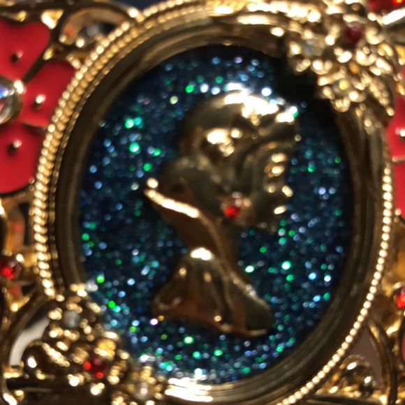 Disney Snow White Tiara - Picture 5 of 7